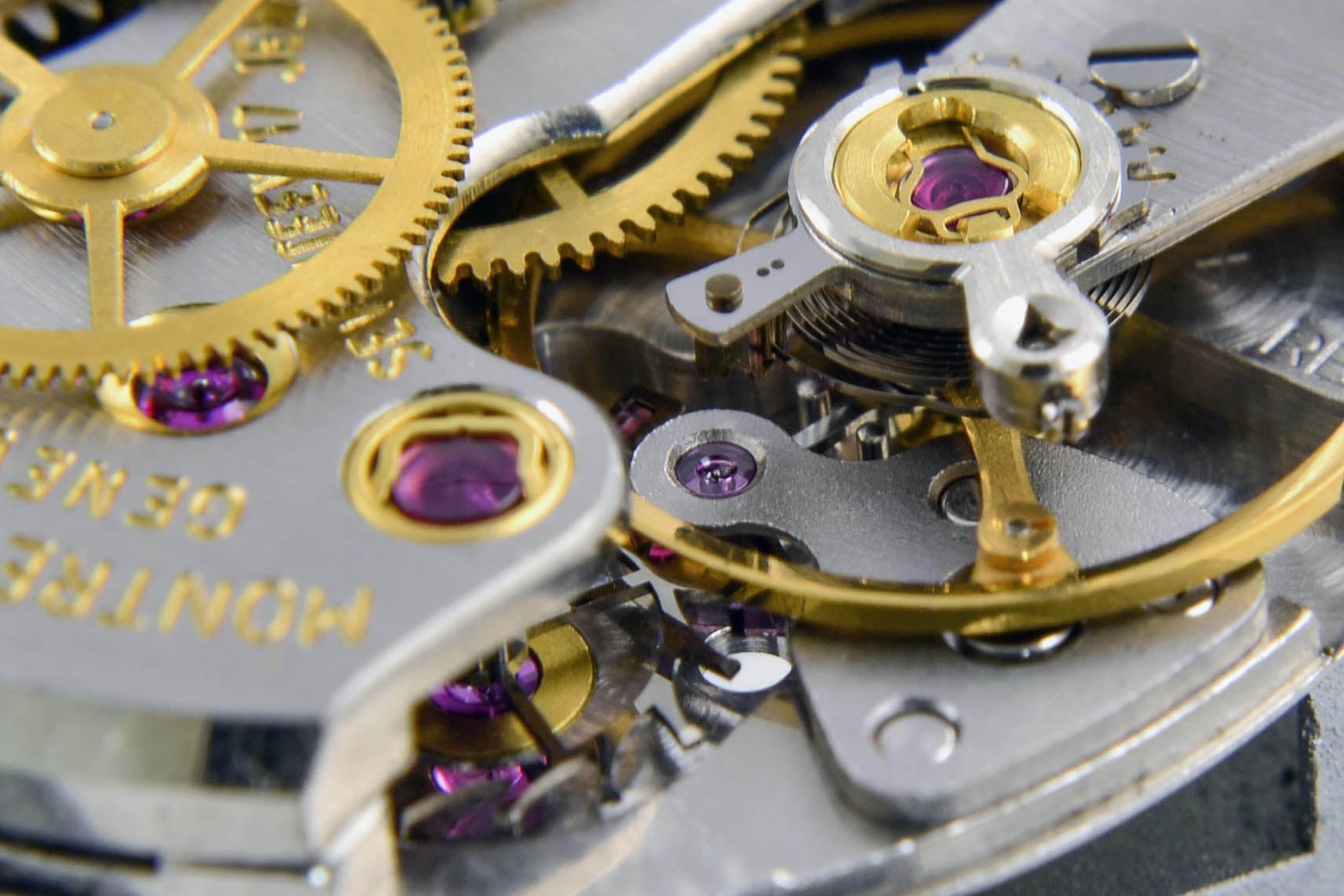 The Rolex Precision 6427: the repair