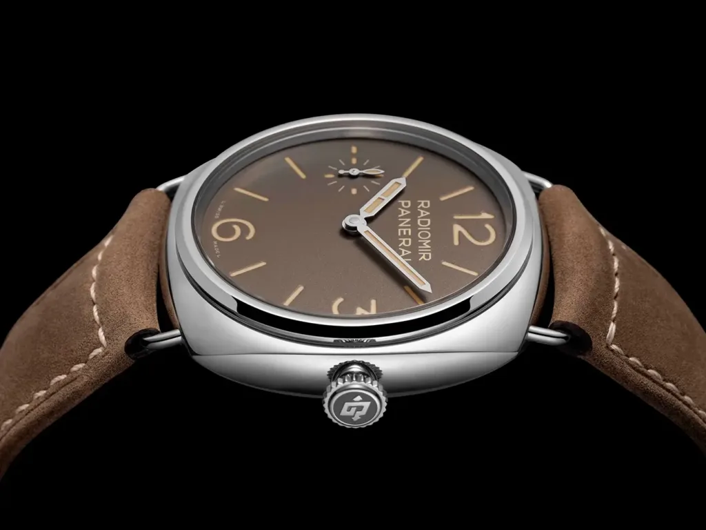 Under Watch: Panerai Radiomir Officine PAM01385 4 Panerai Radiomir Officine PAM01385 3