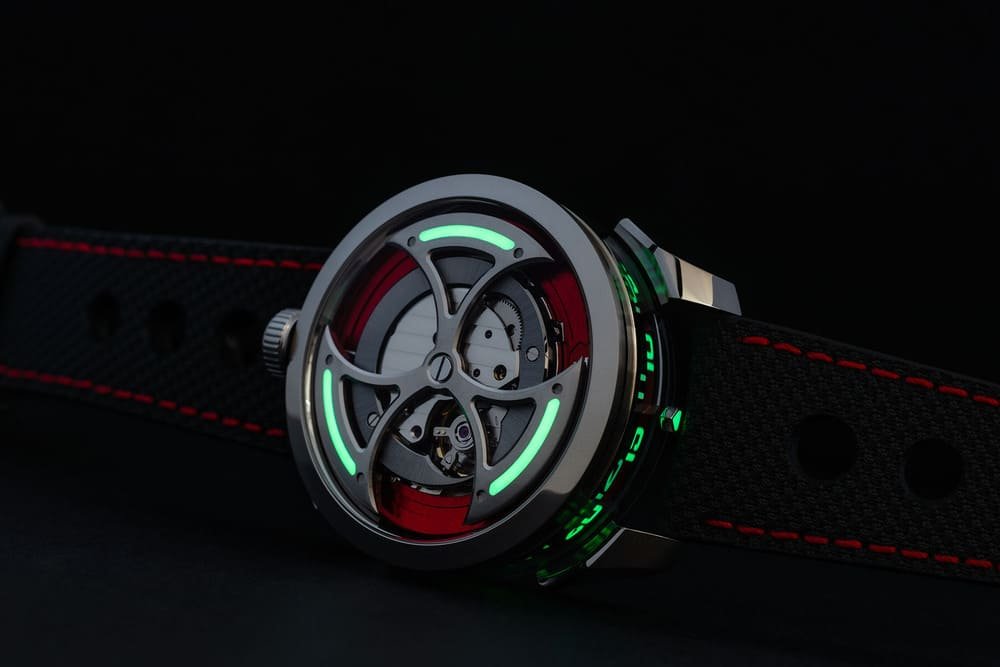 MAD-EDITIONS_MAD1-RED_Night_Lres watch