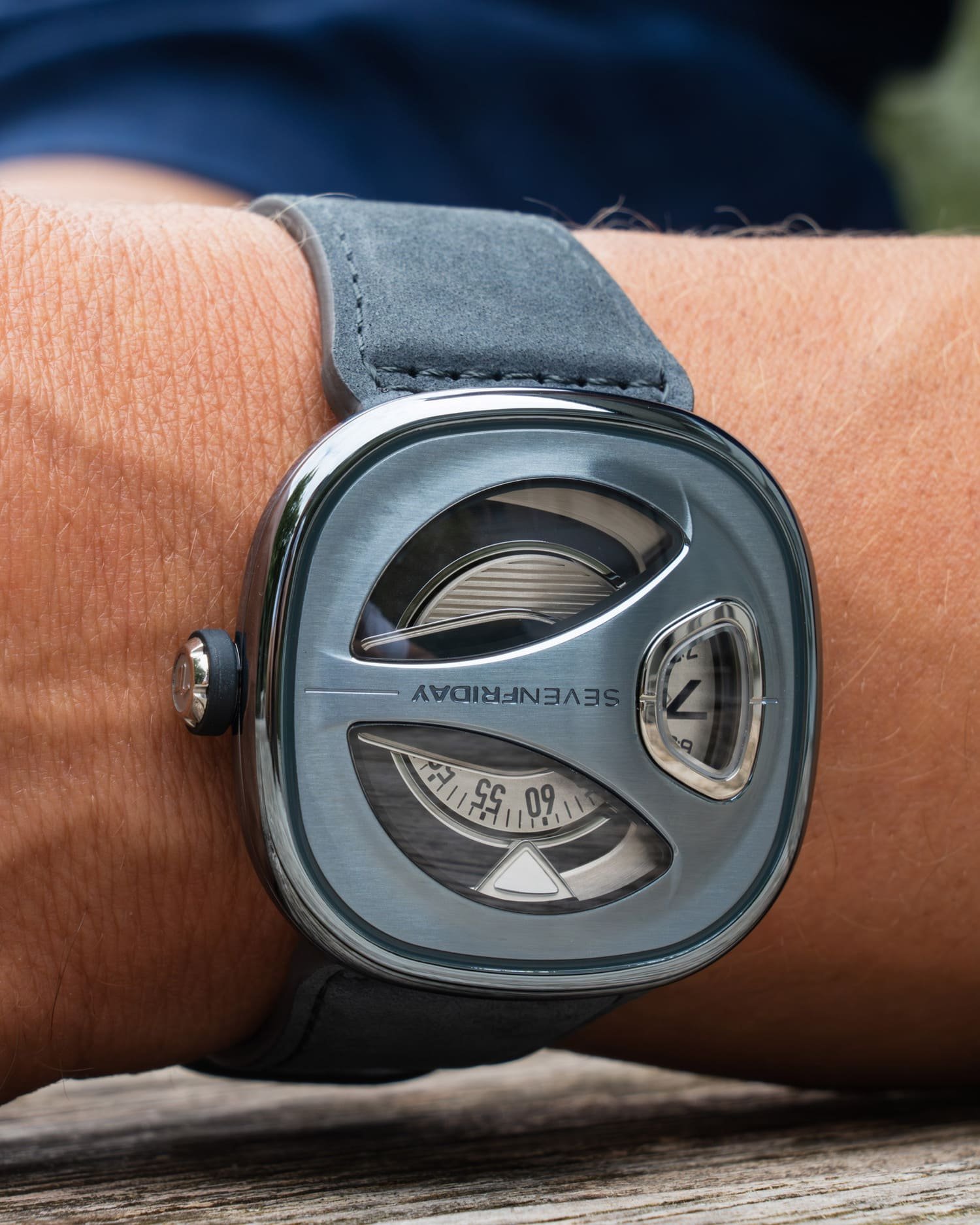 sevenfriday me-01