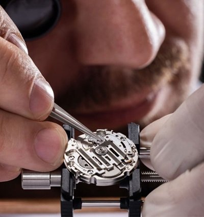 LIP R26 automatic movement