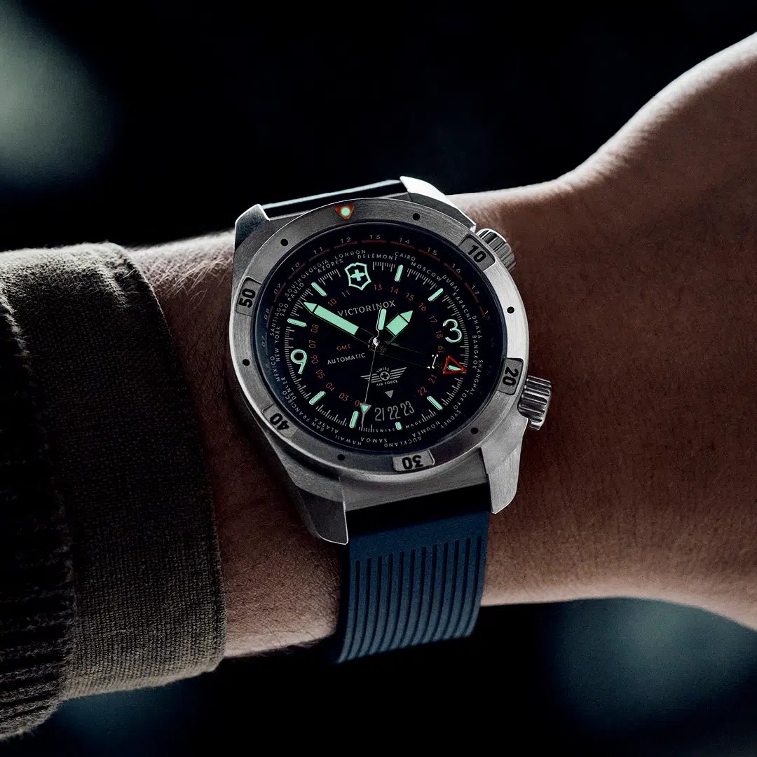 victorinox air pro 242003 super luminova watch