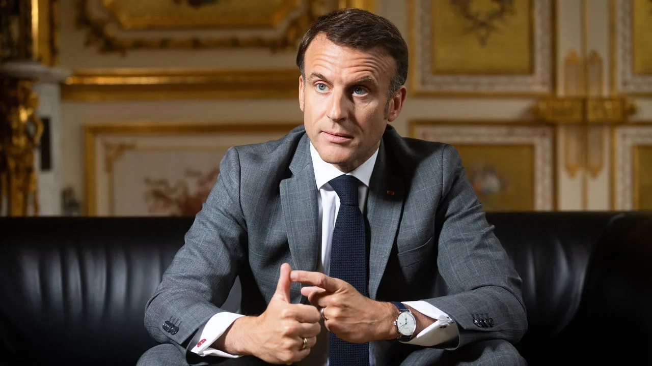 What Watches Are Worn by Emmanuel Macron? 4 What Watches Are Worn by Emmanuel Macron?