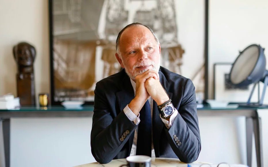 What Watches Does Édouard Philippe Choose to Wear? 3 Watch-Edouard-Philippe