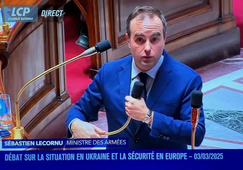 What Watch Is Sébastien Lecornu Wearing? 6 Sébastien Lecornu Watch