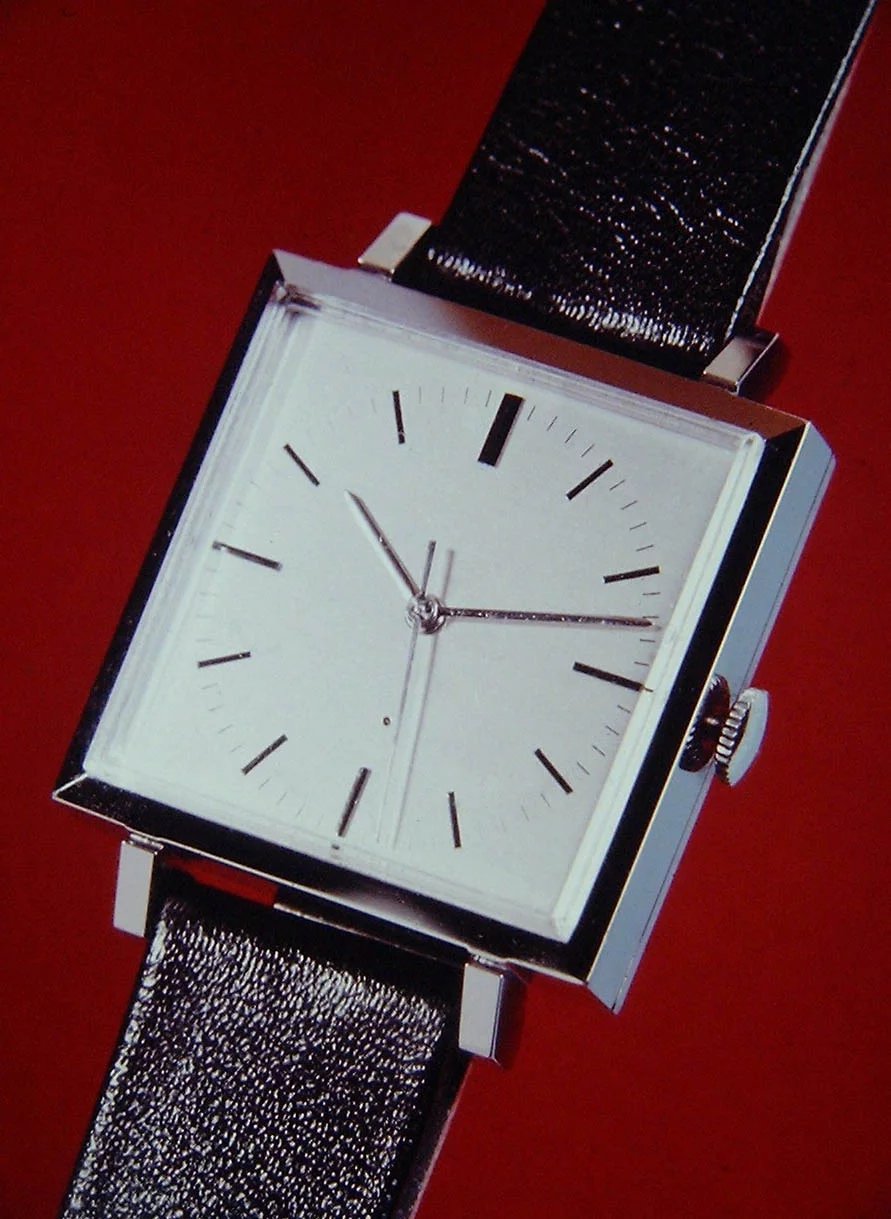 How Quartz Watches Nearly Spelled the End for Swiss Watchmaking 3 Quartz watch Watch electronic center Beta 1