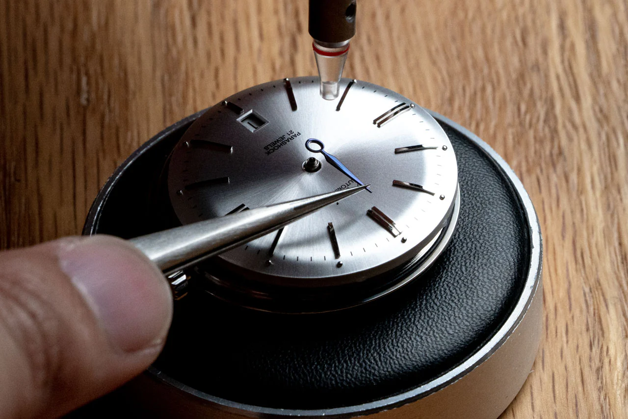 What Causes Some Watches to Feature Flame-Blued Hands? 4 What Causes Some Watches to Feature Flame-Blued Hands?