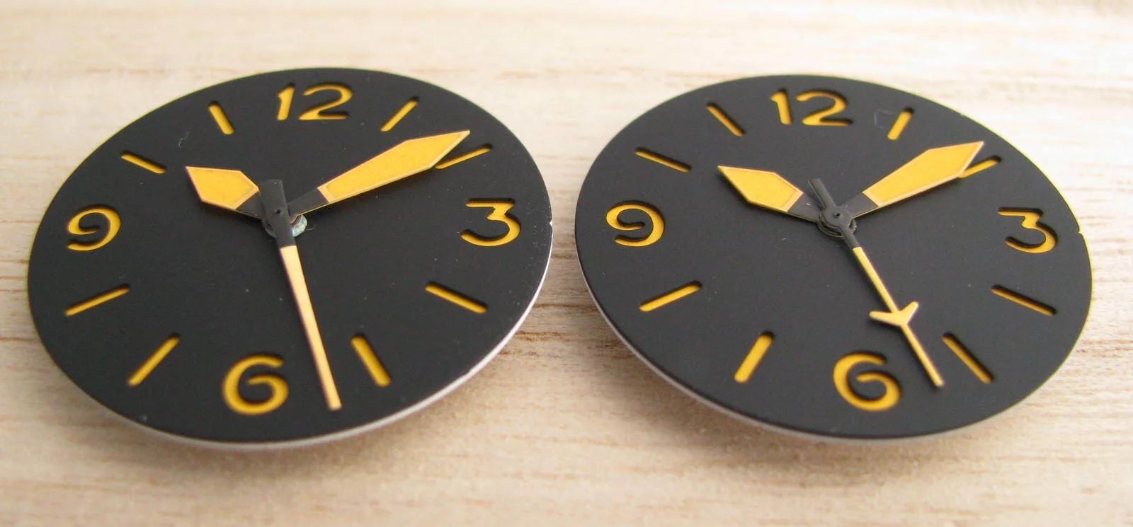 sandwich dial watches