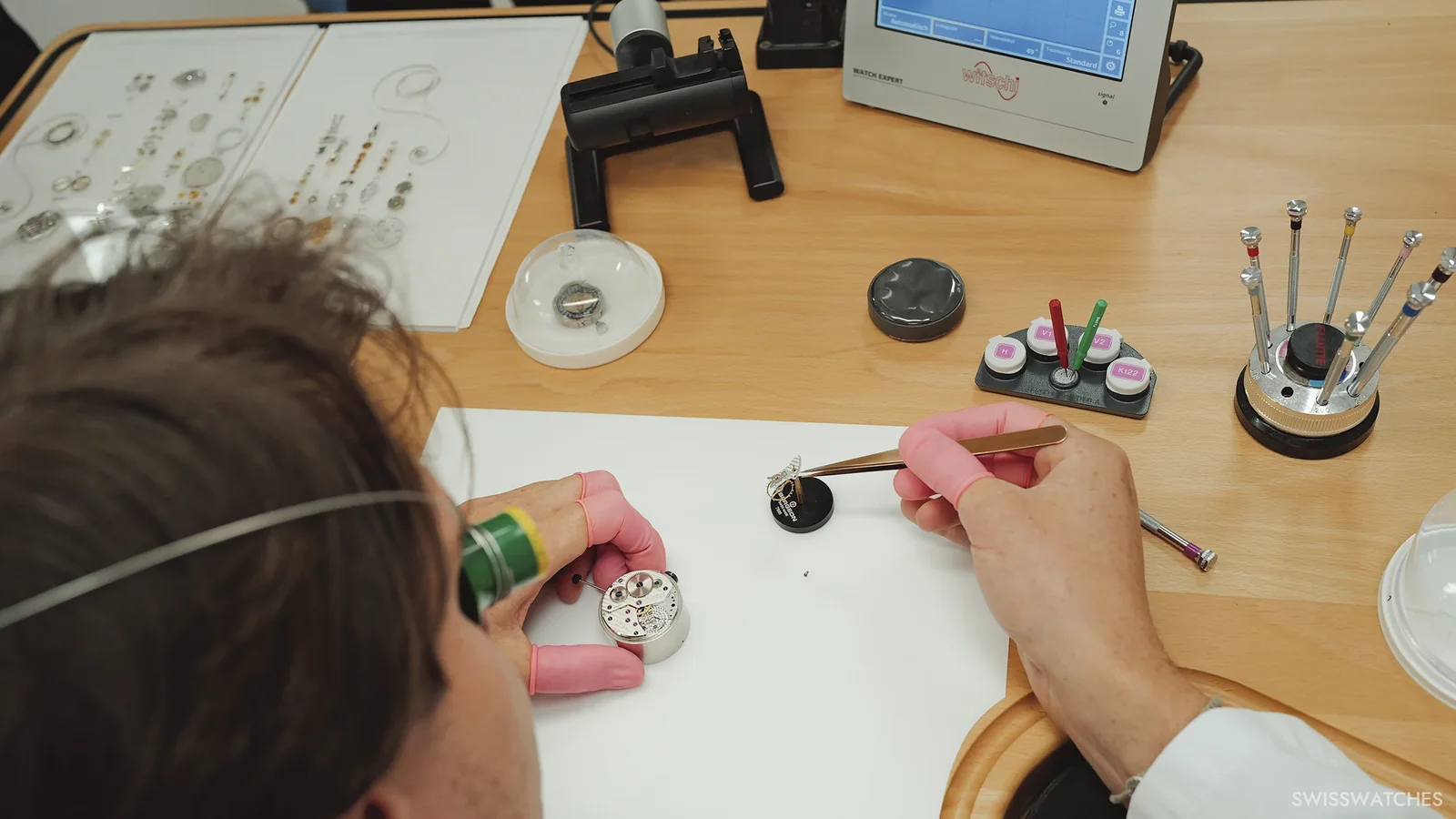 The key points of some watches advance they delay