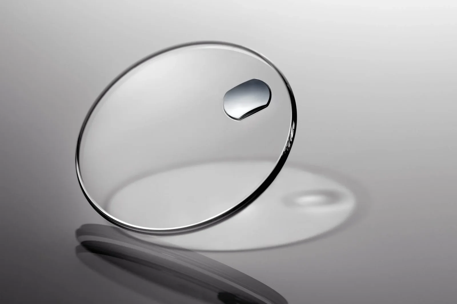 Details of sapphire mineral glass watches