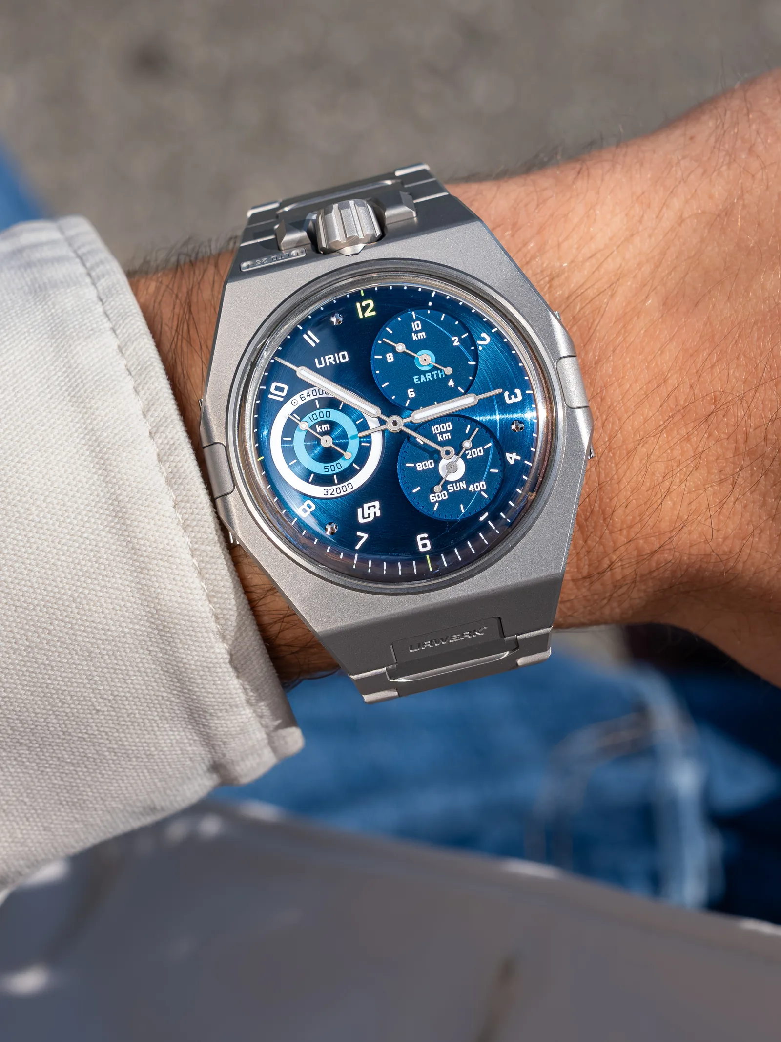 Details of urwerk spacemeter blue watch