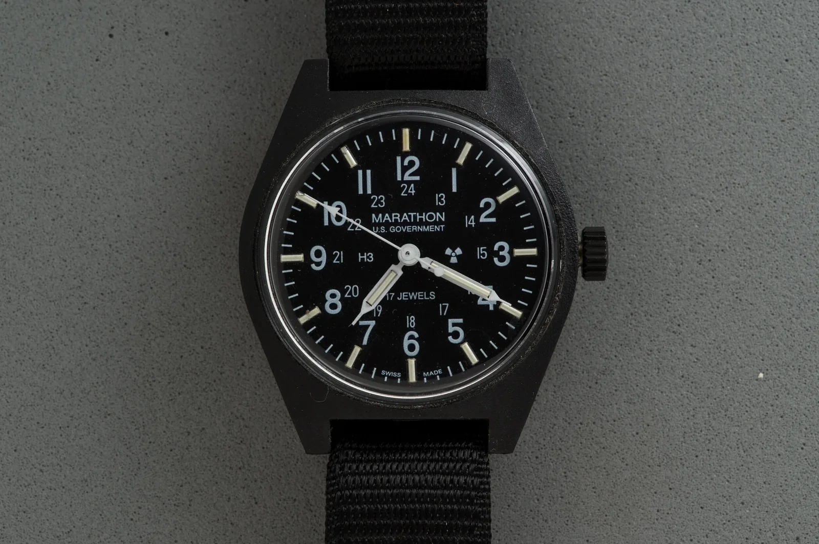 Why Military Watches Lack a Date Feature 5 Close view of military watches have no date