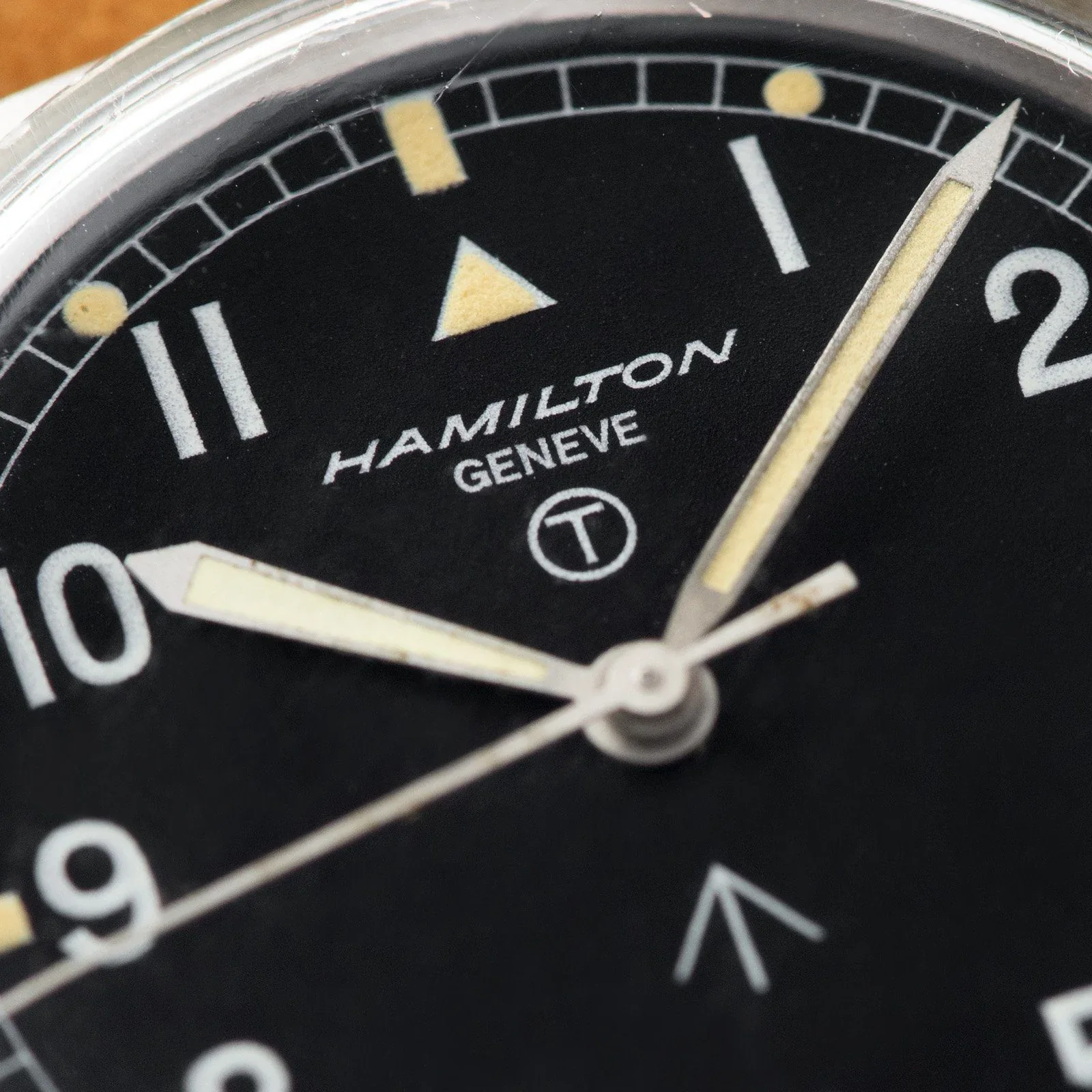 Why Military Watches Lack a Date Feature 4 Presentation of military watches with no date